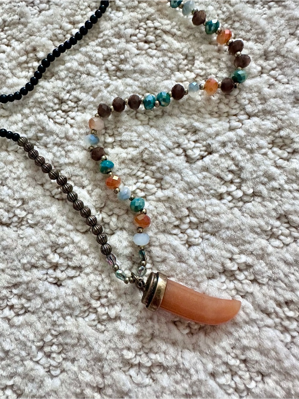 Vintage Napier Jewlery Bohemian Multicolor Beaded Necklace Peach Horn Pendant